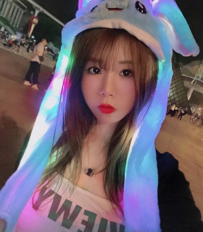 大奶妹子